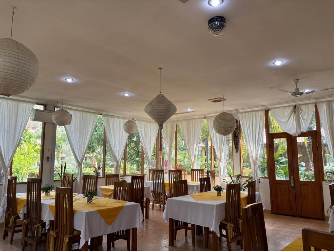 Palm Malinamoc Hotel Dili Exterior photo