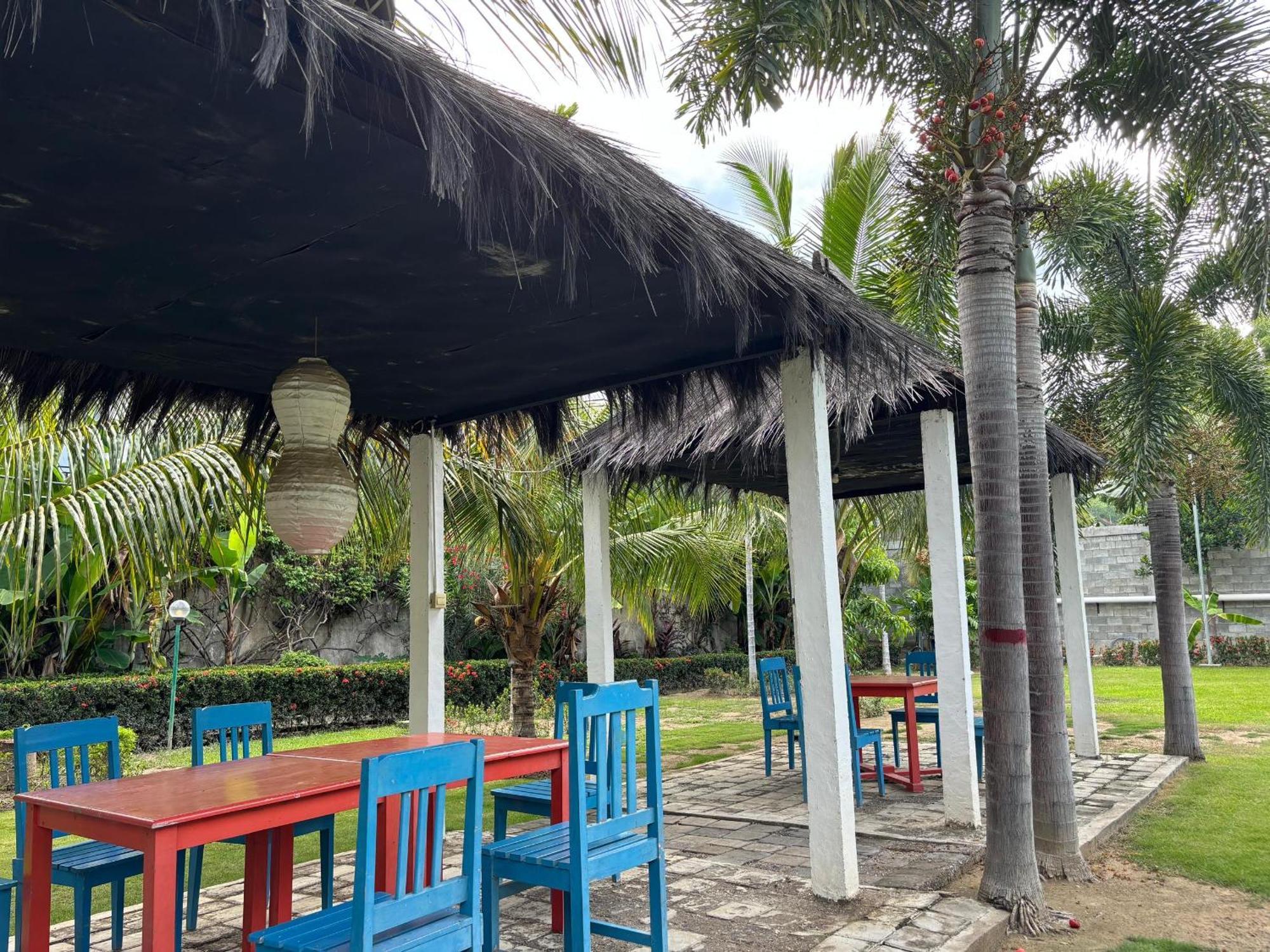 Palm Malinamoc Hotel Dili Exterior photo